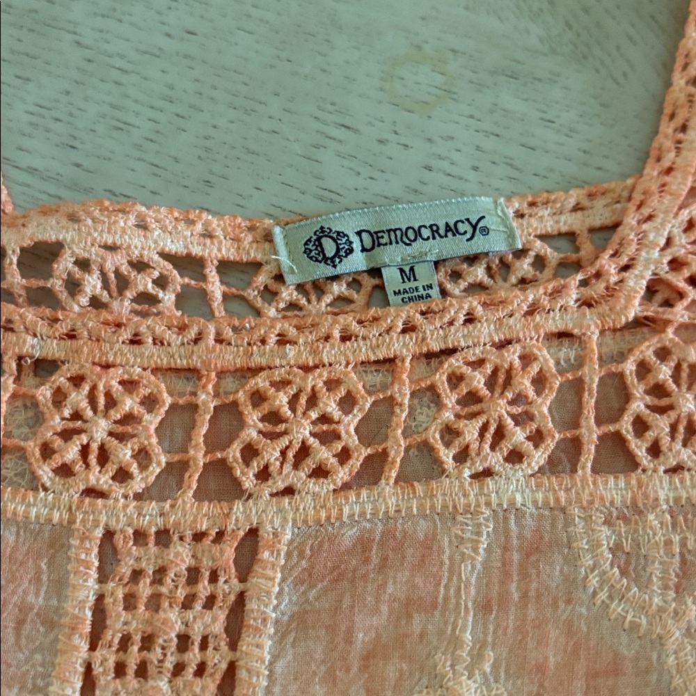 Ladies Size M Democracy Coral Lace Accent Blouse - Picture 2 of 4